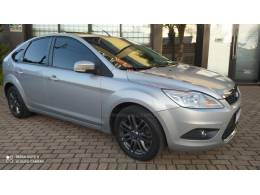 FORD - FOCUS - 2008/2009 - Prata - R$ 37.000,00