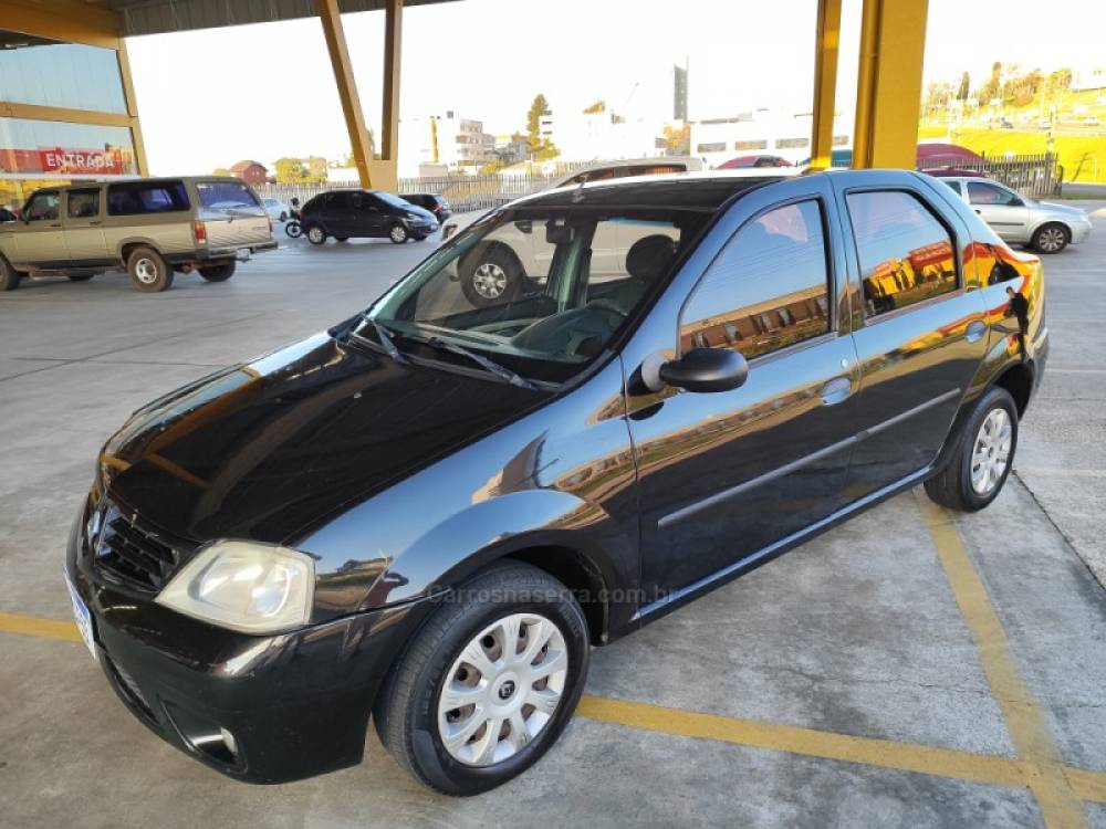 RENAULT - LOGAN - 2008/2008 - Preta - R$ 18.900,00