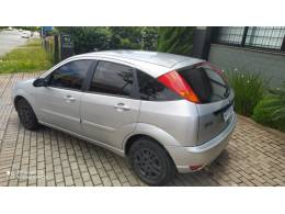 FORD - FOCUS - 2008/2009 - Prata - R$ 26.800,00