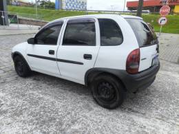 CHEVROLET - CORSA - 1998/1999 - Branca - R$ 13.500,00