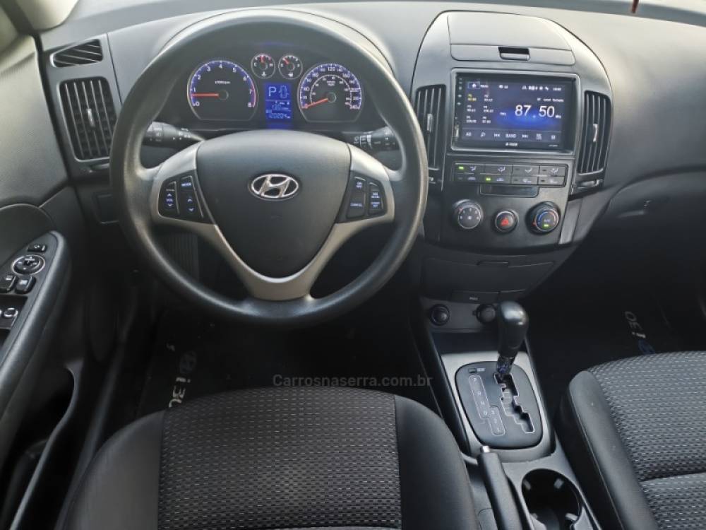 HYUNDAI - I30 - 2011/2012 - Preta - R$ 45.800,00