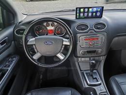 FORD - FOCUS - 2011/2012 - Branca - R$ 46.000,00