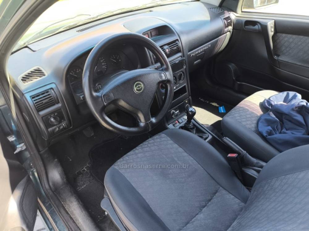 CHEVROLET - ASTRA - 1998/1999 - Verde - R$ 12.800,00