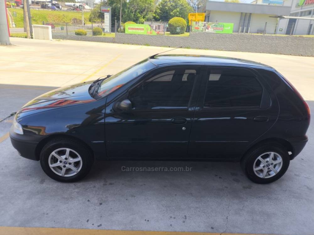 FIAT - PALIO - 2000/2001 - Verde - Sob Consulta