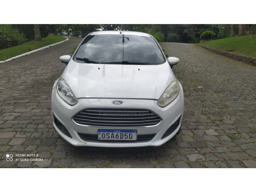 FORD - FIESTA - 2004/2015 - Branca - R$ 43.800,00