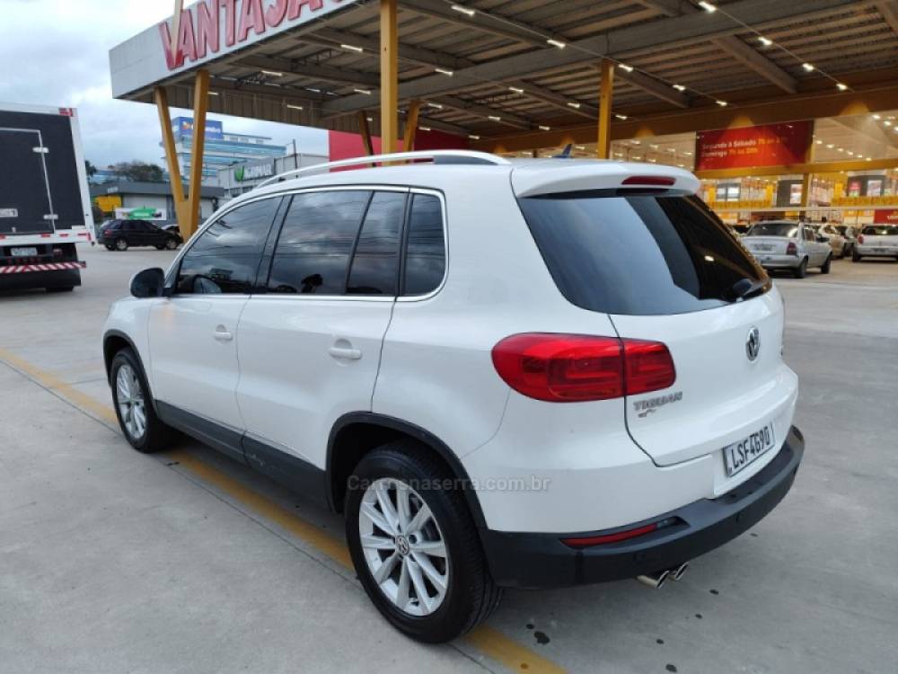 VOLKSWAGEN - TIGUAN - 2012/2013 - Branca - R$ 68.900,00