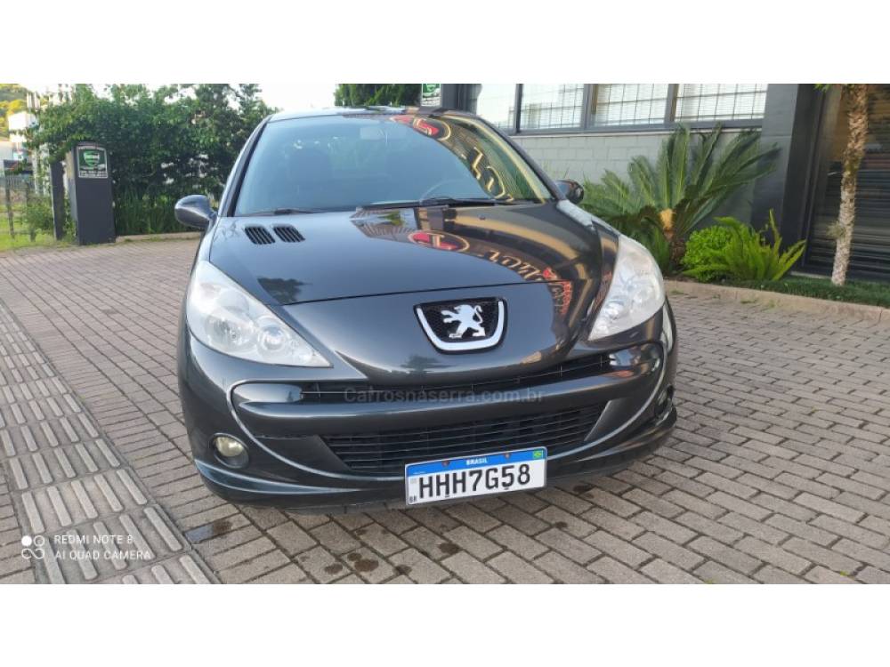 PEUGEOT - 207 - 2010/2011 - Cinza - R$ 19.800,00