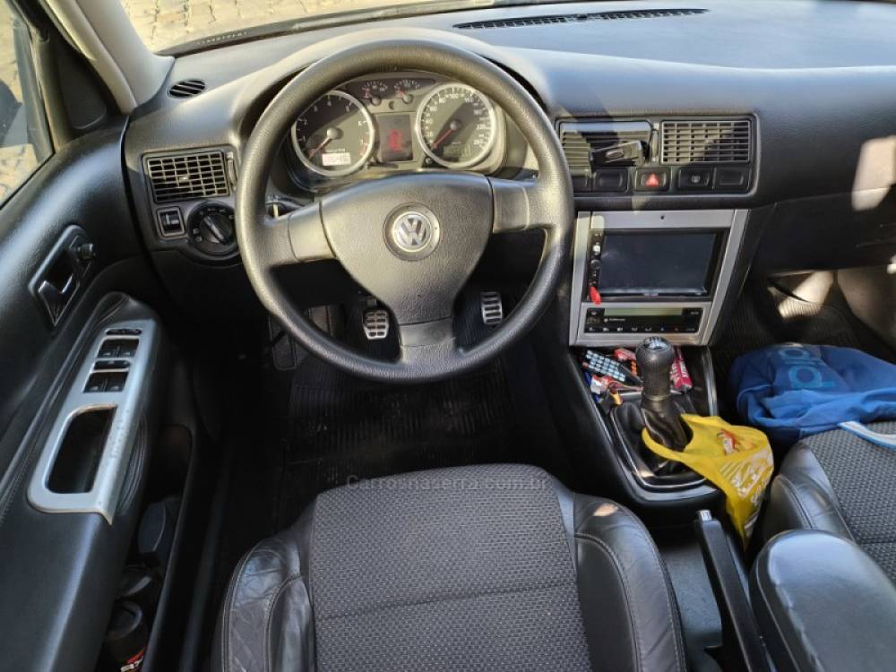 VOLKSWAGEN - GOLF - 2009/2010 - Preta - R$ 50.000,00